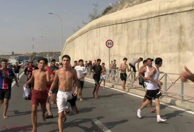 Italia vrea excluderea Spaniei din Schengen după intrarea a sute de migranți în enclava Ceuta