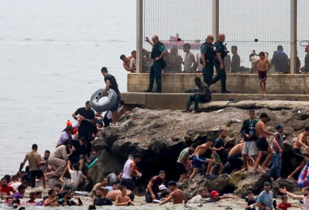 Italia amenință să suspende Schengen cu Spania, după valul de migranți din Ceuta. Madridul trimite trupe la frontieră