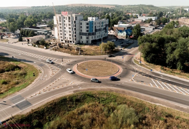 Intersecția „punct negru” de pe drumul R2, transformată într-un sens giratoriu modern la Anenii Noi