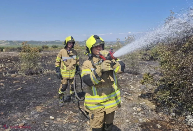 Pompierii moldoveni, peste șapte ore de luptă cu incendiile de vegetație în Grecia