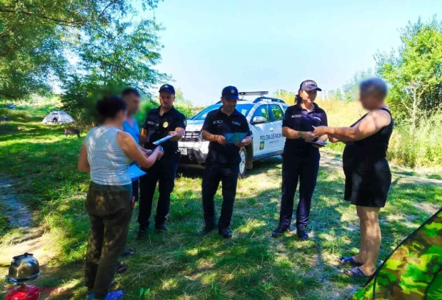 Campanie comună a polițiștilor de frontieră și salvatorilor pentru un Ștefan Vodă mai sigur