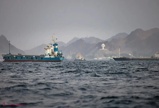 Tensiuni în strâmtoarea Ormuz: petrolier raportează două explozii în largul coastelor Omanului