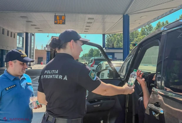 Poliția de Frontieră și Serviciul Vamal oferă apă și sprijin călătorilor, în plină caniculă, la punctul Palanca-Maiaki-Udobnoe