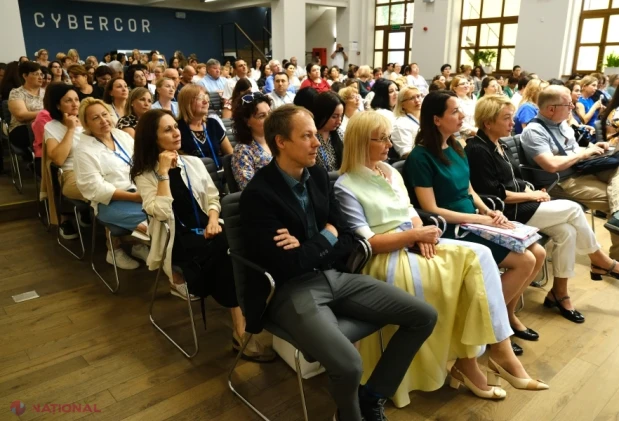 Manualele școlare intră în reformă: peste 250 de autori, instruiți după modelul Estoniei pentru cărți mai clare și adaptate elevilor