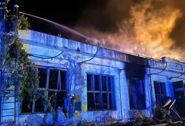 Portul ucrainean Izmail, atacat de Rusia: infrastructură în flăcări lângă granița cu România