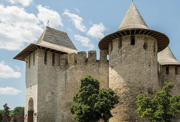 Turism în prima jumătate a lui 2026: mai mulți vizitatori prin agenții, scădere la plecările peste hotare, dar creștere pe intern și venituri mai mari pentru operatori