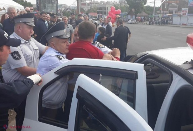 VIDEO // Reținut și AMENDAT pentru că a protestat pe 9 MAI: A spus că moldovenii nu au CÂȘTIGAT nimic de pe urma RĂZBOIULUI, ci doar au pierdut