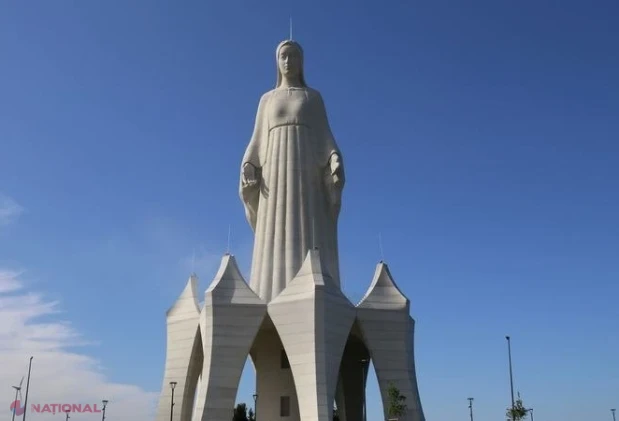 Cea mai înaltă statuie a Fecioarei Maria din Europa, inaugurată într-un sat polonez minuscul, mai înaltă decât Hristos Mântuitorul din Rio