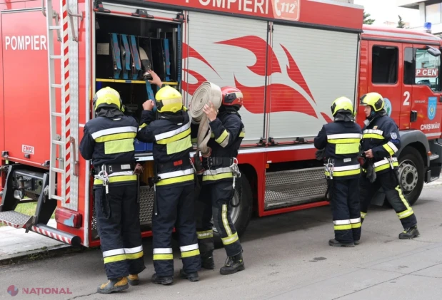 Incendiu puternic la Tohatin: casă de vară distrusă, fără victime, după o intervenție de peste o oră a pompierilor