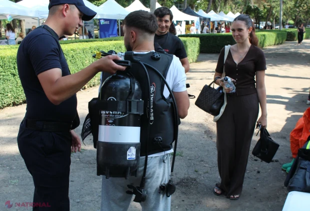 Salvatorii IGSU au învățat tinerii din Bălți cum să fie în siguranță la Festivalul Zilei Internaționale a Tineretului