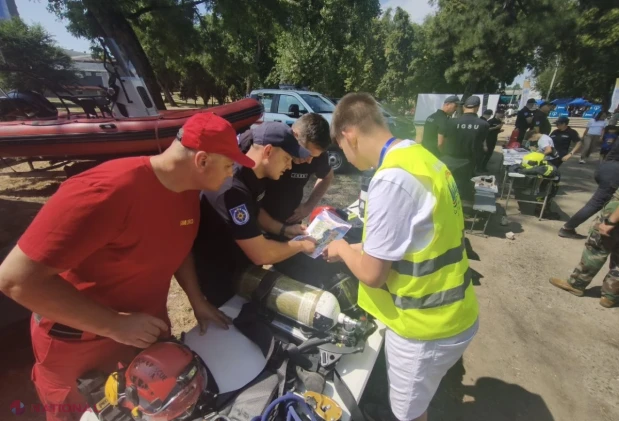 Salvatorii IGSU au învățat tinerii din Bălți cum să fie în siguranță la Festivalul Zilei Internaționale a Tineretului