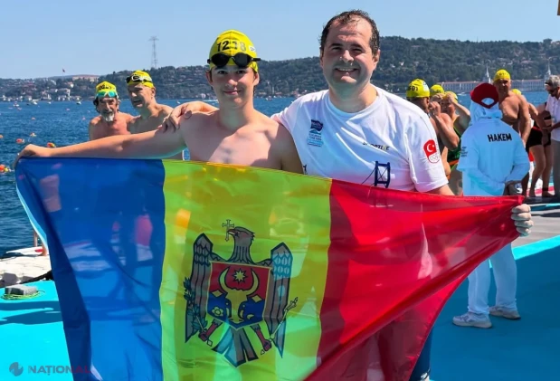 Premierul Vasile Tofan a înotat Bosforul alături de fiul de 14 ani, care a terminat cursa înaintea sa