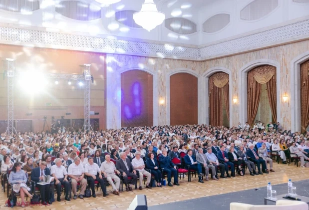 Forumul Național al Cadrelor Didactice marchează 35 de ani de Independență și lansează Decada Valorilor Naționale în școli