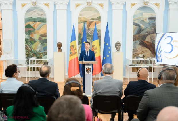 35 de ani de diplomație moldovenească, marcați la Chișinău prin expoziția „Diplomația prin generații”