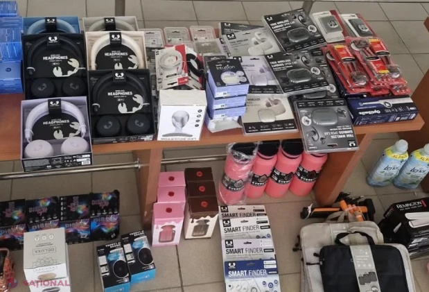 Lot comercial de mărfuri nedeclarate, descoperit în microbuz venit din Franța la vama Lipcani
