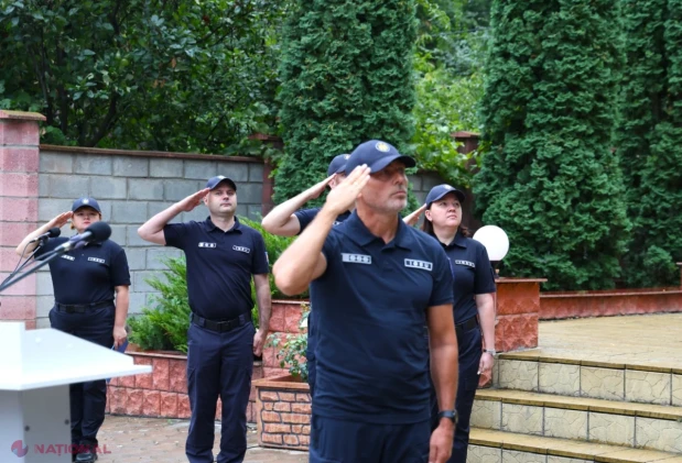 Zeci de salvatori și pompieri IGSU decorați cu distincții înainte de Ziua Independenței Republicii Moldova