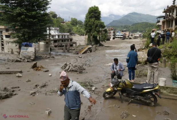 Nepal, lovit de inundaţii devastatoare: sute de morţi şi peste 1.400 de dispăruţi, pelerini străini surprinşi de viitură pe drumul spre Muntele Kailash