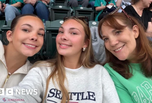Părinți și adolescenți americani consideră noile limite Meta pentru tineri un pas înainte, dar insuficient