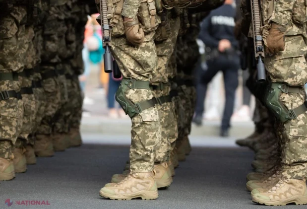 Bal de gală al Infanteriei Marine americane la Palatul Parlamentului, pe fondul negocierilor privind viitorul trupelor SUA în Europa și în România