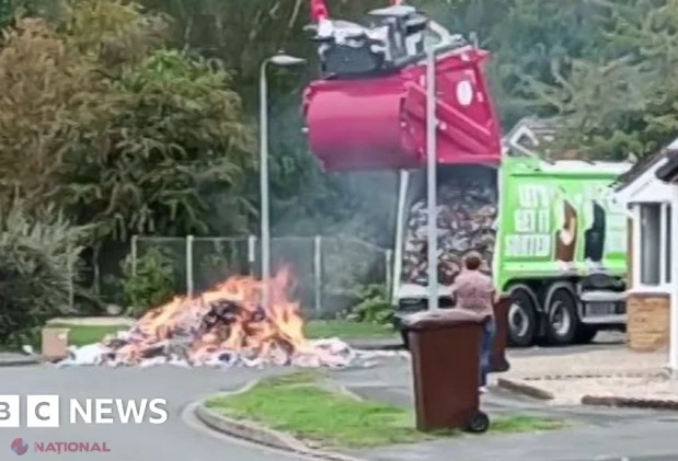 Avertismentul pompierilor după ce o baterie aruncată la gunoi a provocat un incendiu într-un camion de colectare a deșeurilor