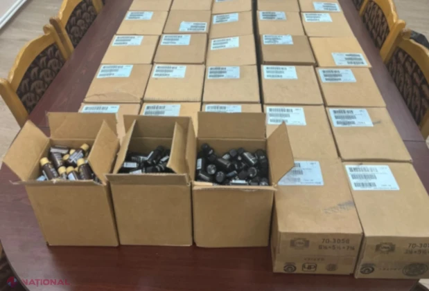 Lot de 7000 de produse pentru îngrijirea părului, ascuns într-un autocar pe ruta Kiev–Chișinău, depistat de vameși