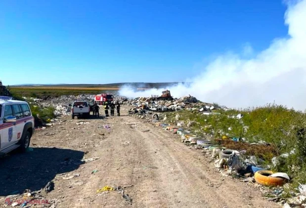 Incendiu la poligonul de deșeuri din Bălți: flăcările au afectat circa 400 de metri pătrați