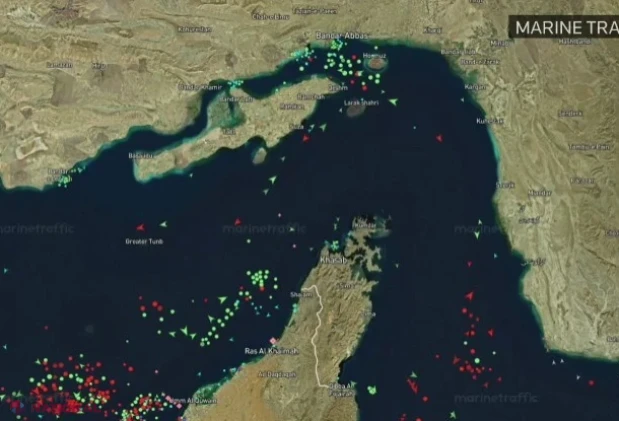 Un nou atac asupra unei nave în Strâmtoarea Ormuz sporește temerile privind aprovizionarea globală cu petrol