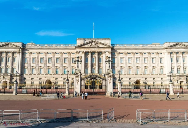 Bilete de pariuri și instrucțiunile secrete ale Reginei Elisabeta a II-a, descoperite sub podelele Palatului Buckingham
