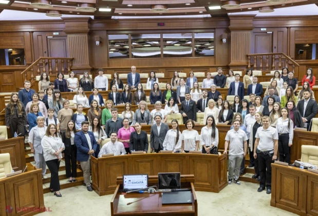 La Parlament a fost lansată cea de-a IX-a ediție a programului „Sub cușma lui Guguță”