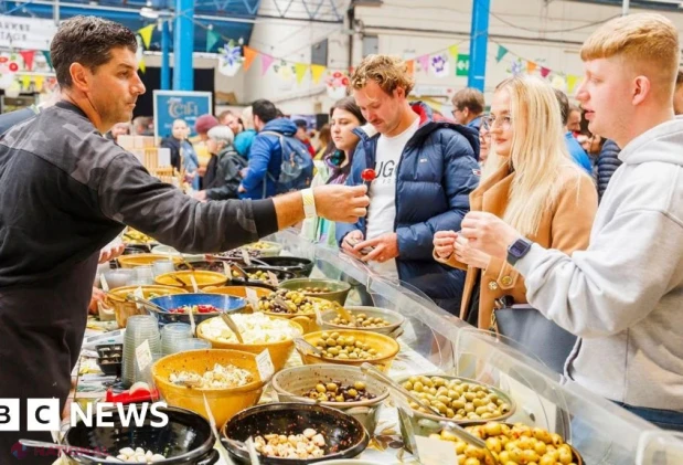 Festivalurile culinare din Marea Britanie, vizate de o schemă de fraudă facilitată de inteligența artificială