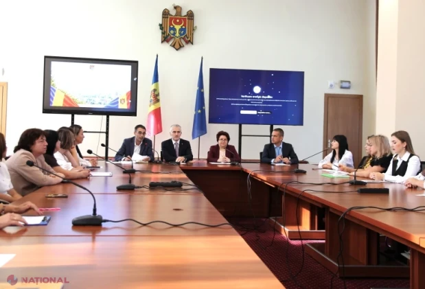 207 de cadre didactice din Republica Moldova s-au format în opt universități din România