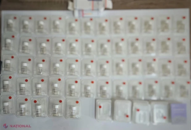 Două tentative de transport ilicit al unor produse medicale, dejucate pe Aeroportul Chișinău