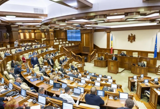 Parlamentul instituie stare de urgență în sectoarele energetic și hidrologic pentru 60 de zile