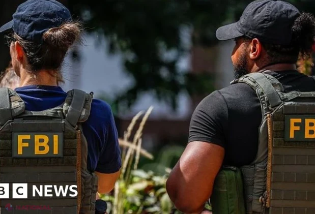 Hackerii susțin că au furat datele tuturor angajaților FBI. Agenția investighează afirmațiile