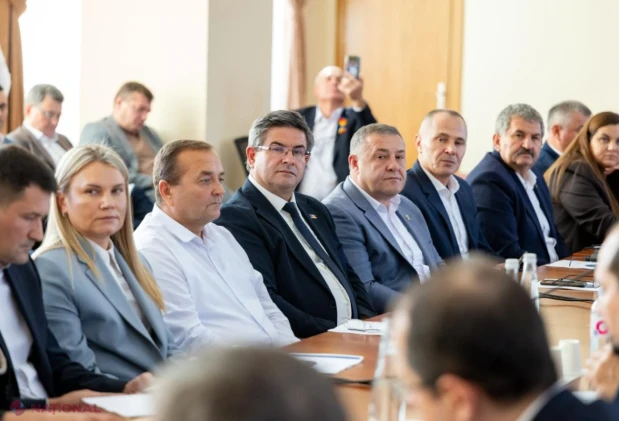 Guvernul propune reorganizarea administrației locale în trei regiuni: conceptul, discutat cu aleșii locali
