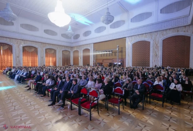 Cei mai buni pedagogi din Republica Moldova, premiați la concursul „Pedagogul anului 2026”