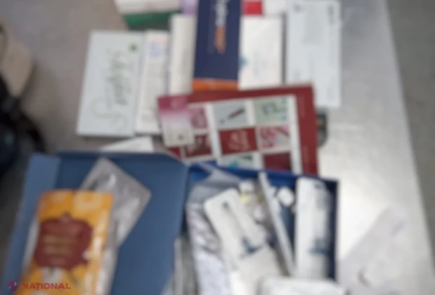 38 de produse cosmetice, depistate în bagajul unei pasagere la Palanca