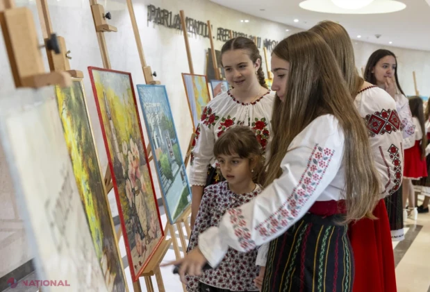 Lucrările elevilor Școlii de Arte „Mihai Bătrânu” din Dondușeni, expuse la Parlament