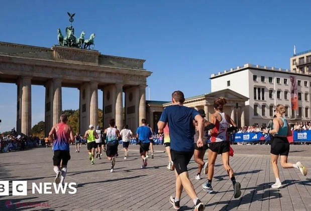 Influenceriță chineză, lăsată fără sponsor după ce a mers pe bicicletă în timpul maratonului de la Berlin
