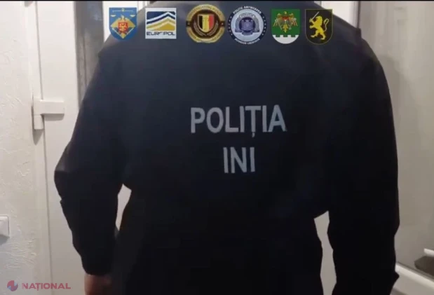 Patru bărbați, suspectați că au furat șase automobile Range Rover din Belgia. Percheziții în Moldova