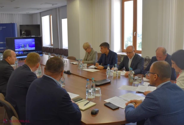 Experții de pe ambele maluri ale Nistrului au discutat soluții pentru gestionarea crizei hidrologice