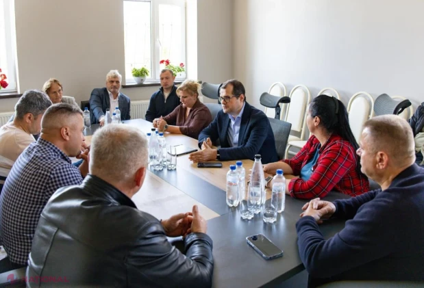 Premierul Vasile Tofan, la Glodeni și Rîșcani: producția locală de lapte trebuie să ajungă pe mai multe rafturi