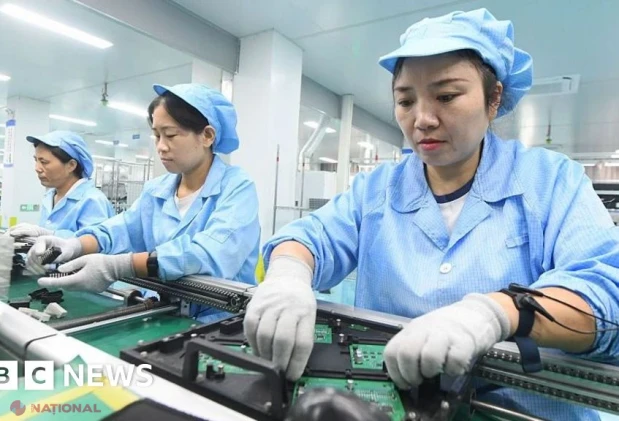 Economia Chinei accelerează, susținută de exporturile stimulate de boomul inteligenței artificiale