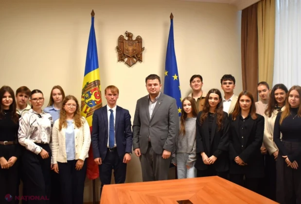 Ivan Țurcan a discutat cu tineri despre reintegrarea țării și parcursul european