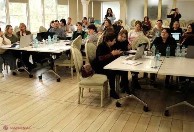Profesorii învață să folosească resurse digitale pentru predarea Holocaustului