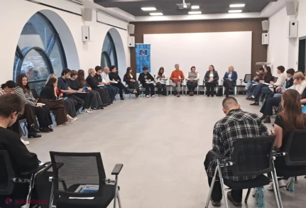 150 de elevi și profesori, instruiți să participe la deciziile din școli