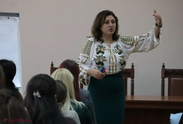 Peste 150 de cadre didactice debutante participă la tabăra „Sunt PRO, sunt PROfesor”