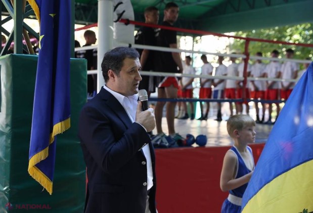 FOTO // La Hâncești a fost inaugurată o sală modernă pentru sportivii care practică boxul și K-1