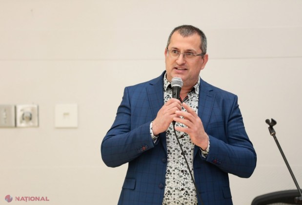 GALERIE FOTO // Maia Sandu, discuții cu DIASPORA din Canada. Șefa statului a acordat titluri onorifice și a vizitat o PATISERIE deschisă de o moldoveancă: „Am văzut o susținere totală pentru proiectul de aderare a R. Moldova la UE”