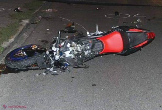 Accident GRAV la Durlești. Un motociclist s-a izbit într-un copac